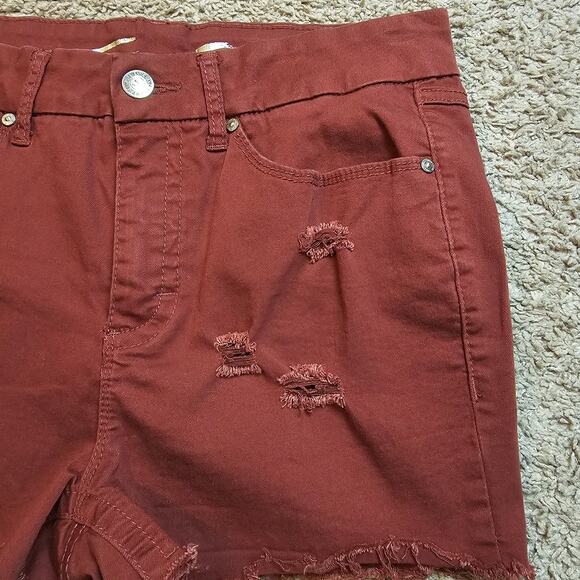 Seven7 Tummy Less High Rise Skinny Shorts Womens 12 Red Distressed Cutoff Casual - Picture 4 of 11